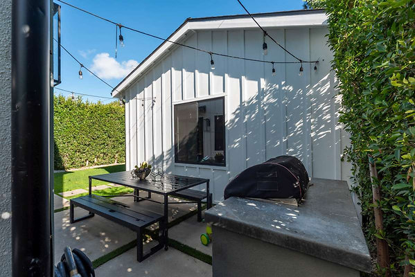 12980 patio 3