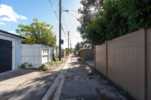 12980 garage 6