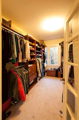 10254 closet 1