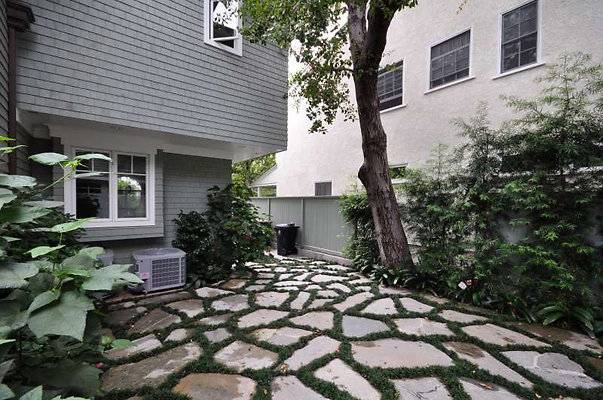 9163 patio 6