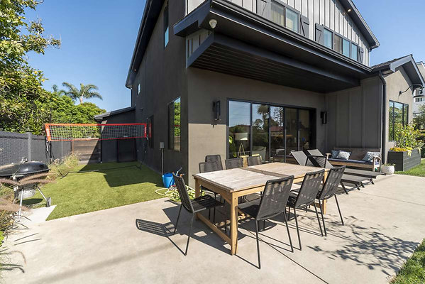 13346 patio 4