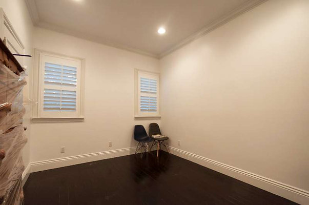 10698 room 3