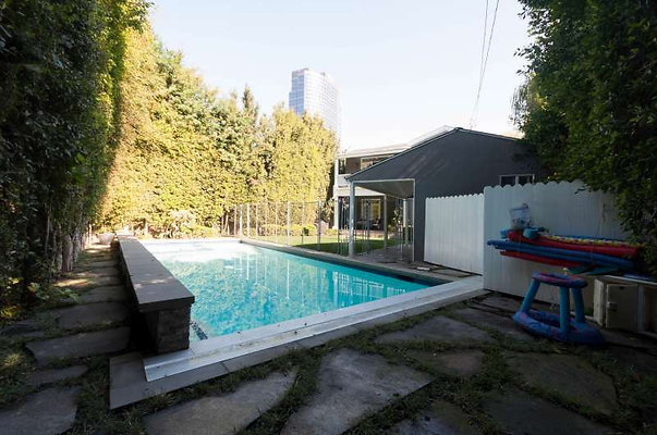 10698 pool 4
