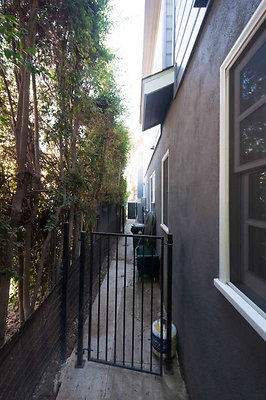 10698 side 1