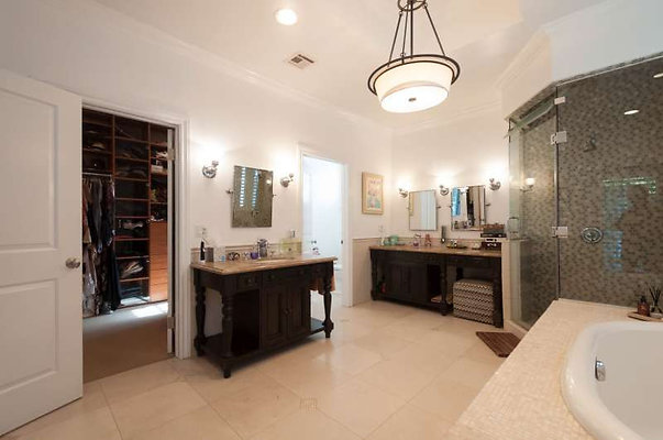 10698 bath 3