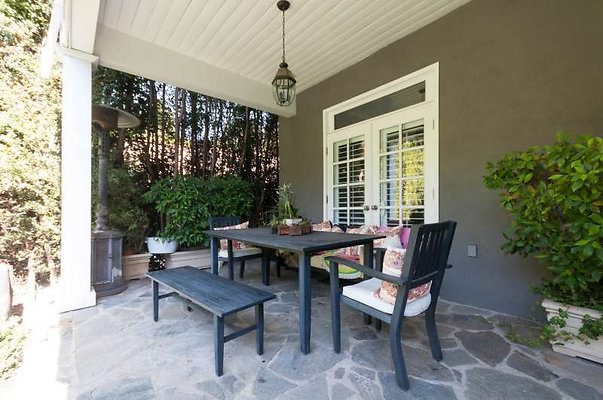10698 patio 2