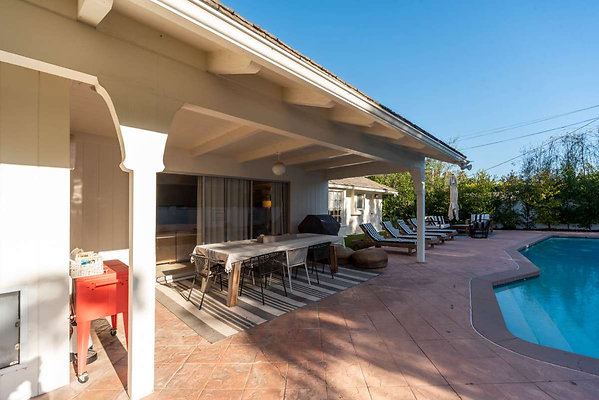 13112 patio 1