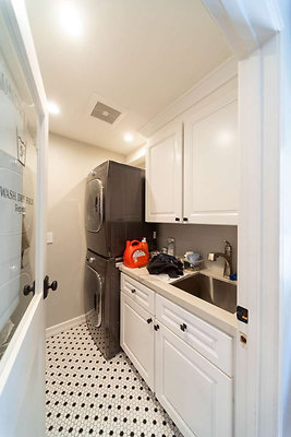 12798 laundry 1