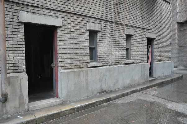 wb backlot 055