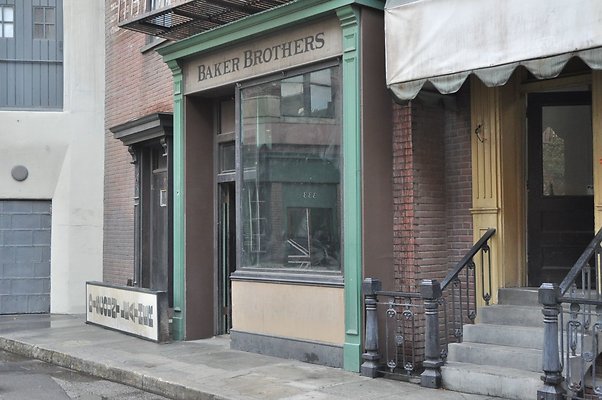 wb backlot 052