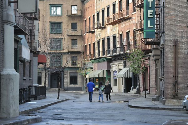 wb backlot 059