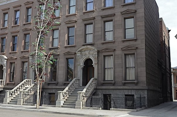universal studios-brownstone st. 67
