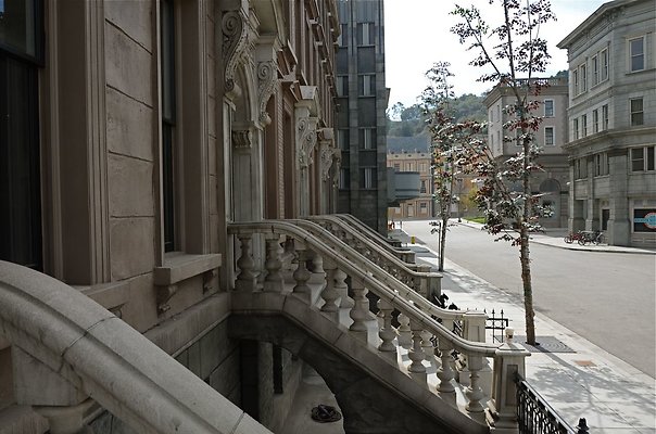 universal studios-brownstone st. 30