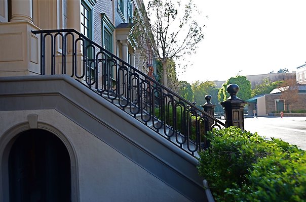 warner bros.-brownstone st. - 27