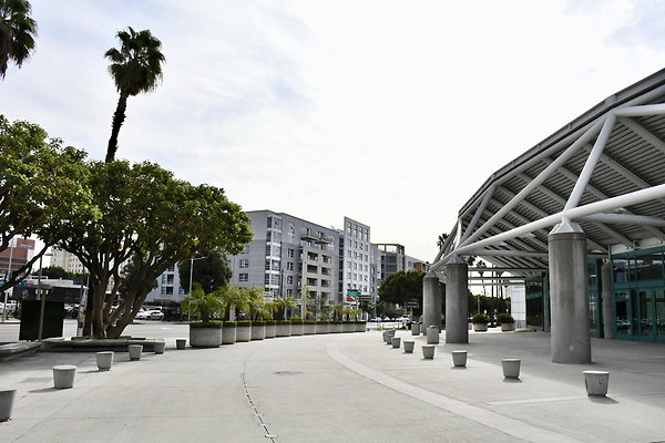 lacc south plaza 006