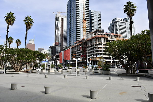 lacc south plaza 007