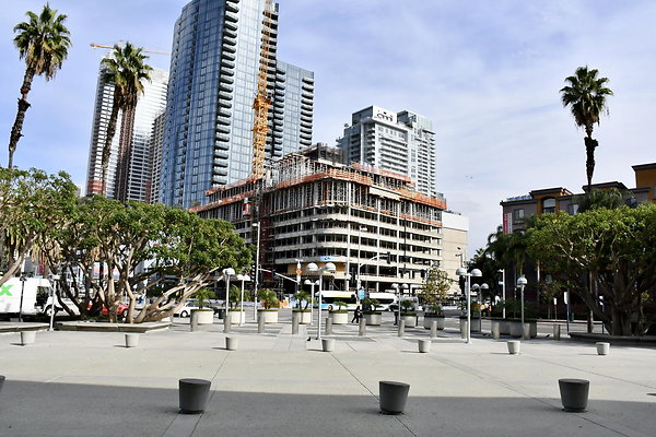lacc south plaza 015