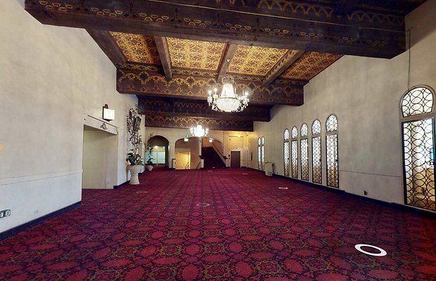 shrine lobby 008