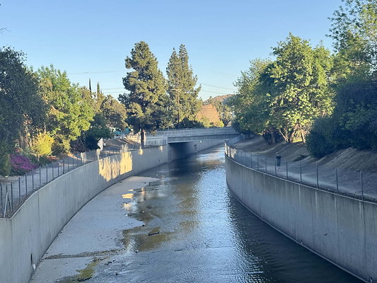 la river 4 007