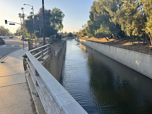 la river 4 014