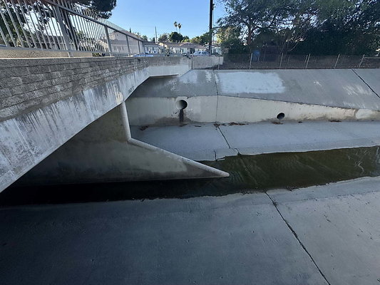 la river 2 020