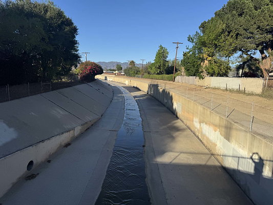 la river 2 014