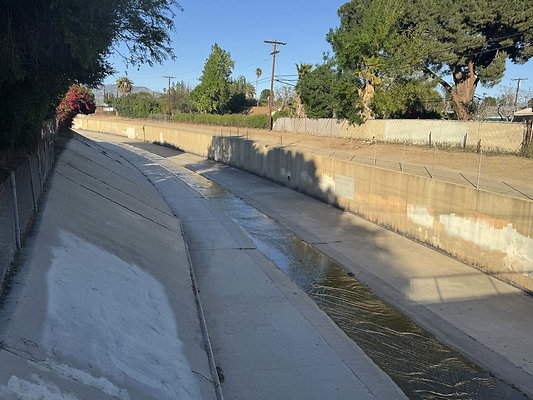 la river 2 015