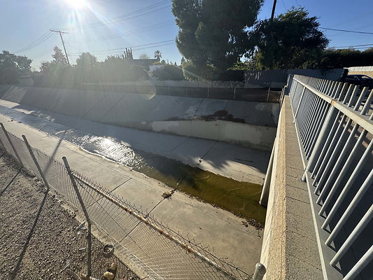 la river 2 013