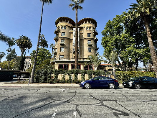 castle ext 015