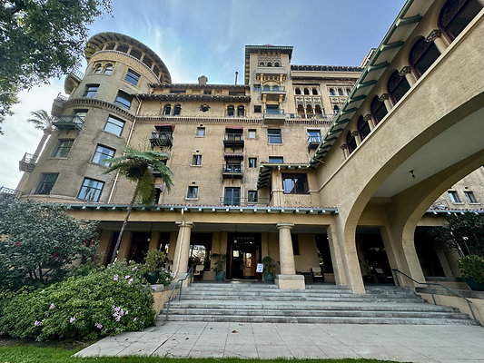 castle ext 002