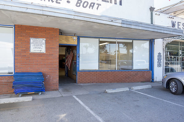 00-BowTrussWarehouse6736