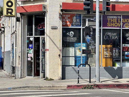 Barney&apos;s Liquor &amp; Market