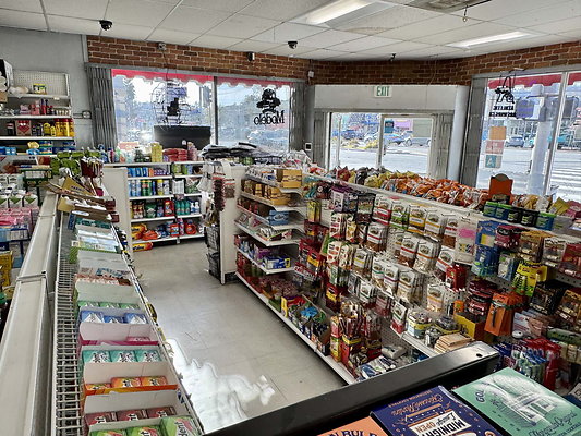 bills market 028