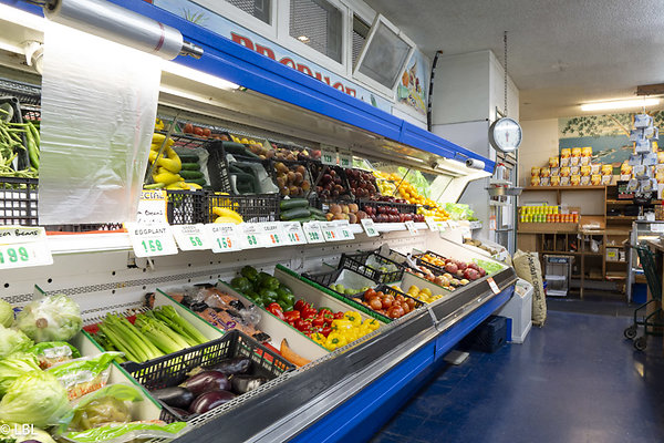 A Market-9