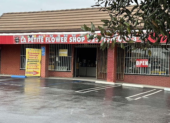 La Petite Flowers