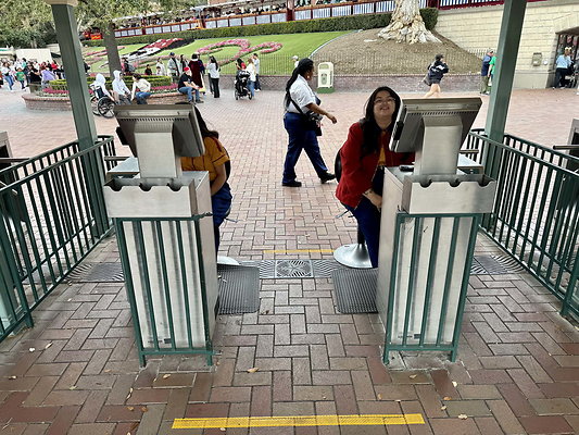 disneyland 016