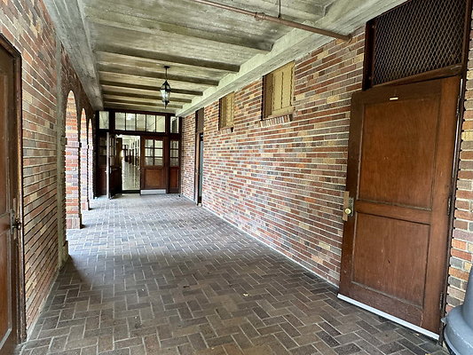 dorris place 066