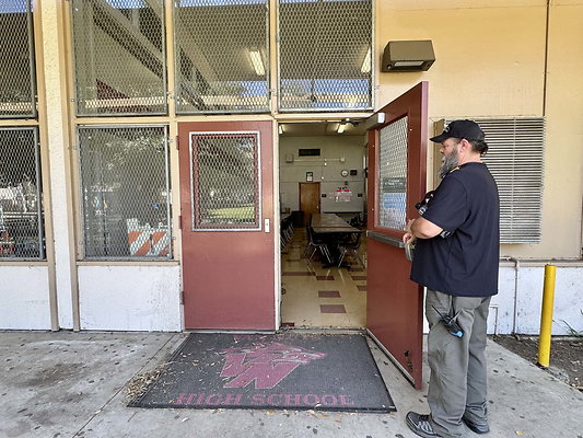van nuys 104