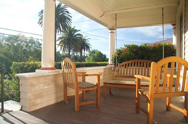 8586 porch 1