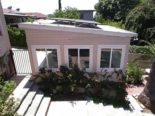 8586 garage 3