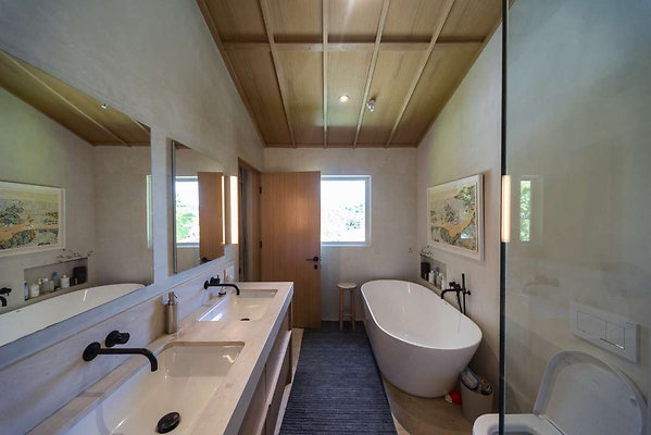 13678 bath 2