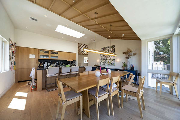 13678 dining 3
