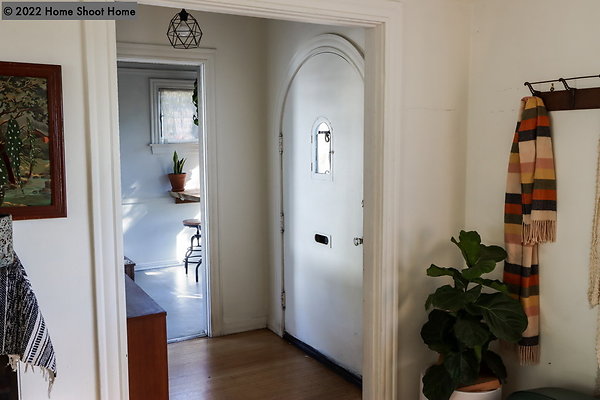 03entrance-reverse