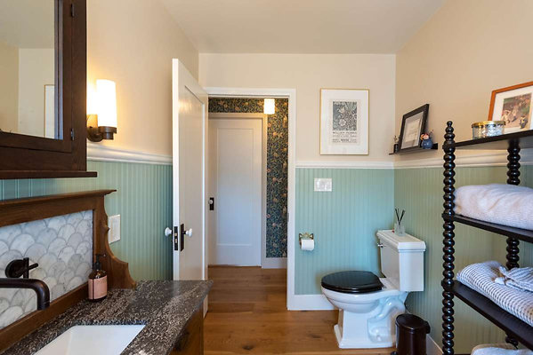 13158 bath 5