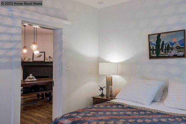 27ds-bedroom-reverse