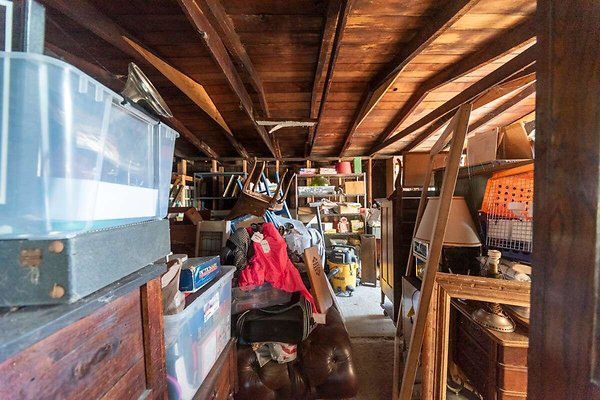 13919 garage 2
