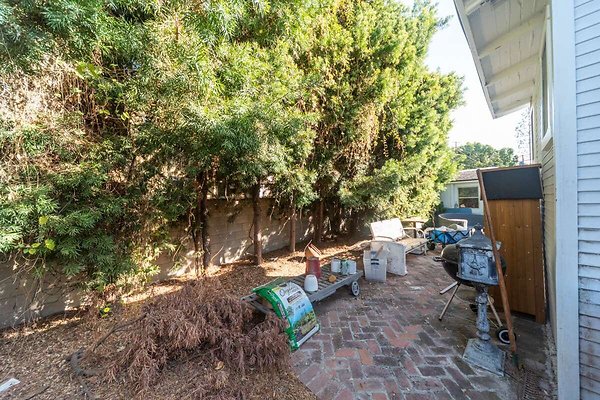 13919 patio 5