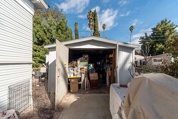 13919 garage 7
