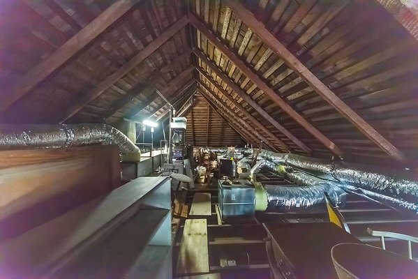 13919 attic 3