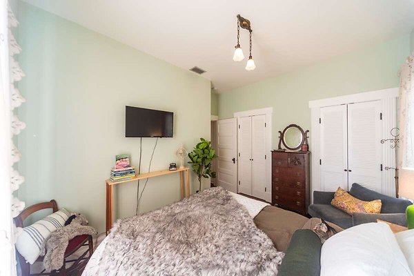 13919 bed 2